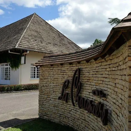 La Chaumiere Отель