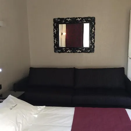 La Chaumiere